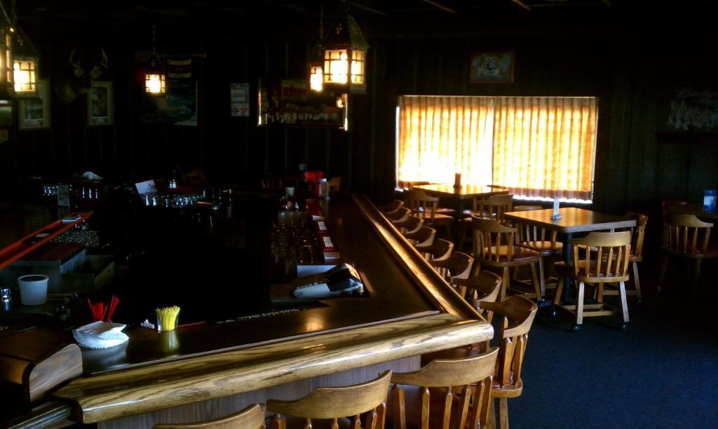 Old Towne Motel Westby ภายนอก รูปภาพ