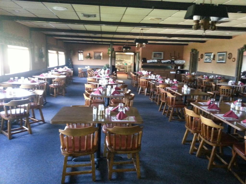 Old Towne Motel Westby ภายนอก รูปภาพ
