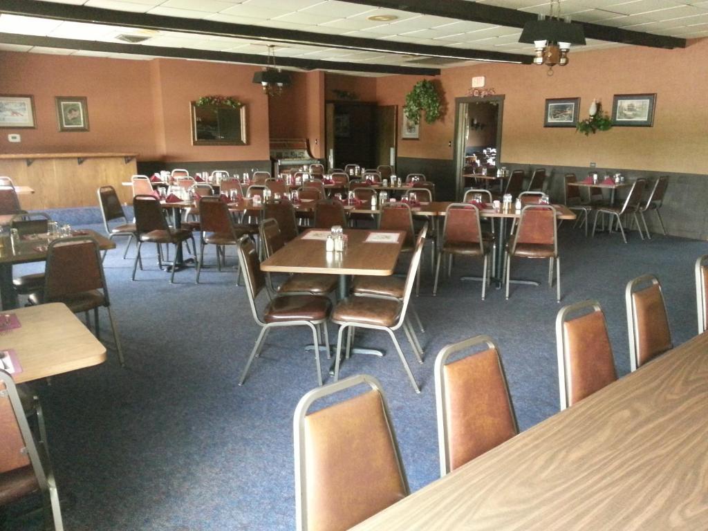 Old Towne Motel Westby ภายนอก รูปภาพ