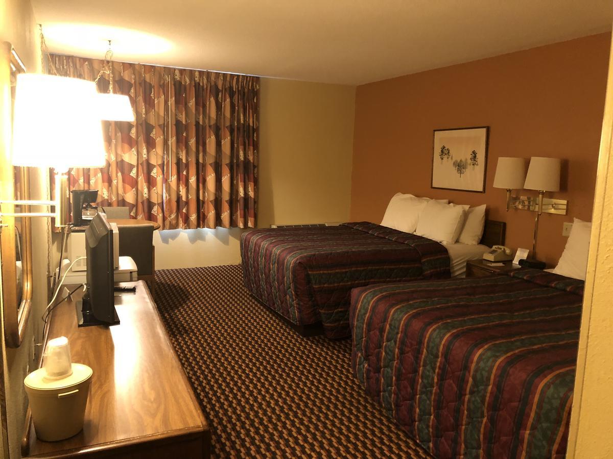 Old Towne Motel Westby ภายนอก รูปภาพ