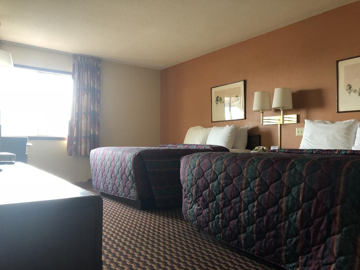 Old Towne Motel Westby ภายนอก รูปภาพ